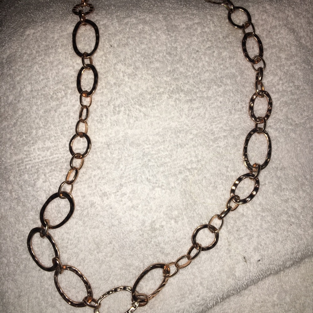 Large chain necklace